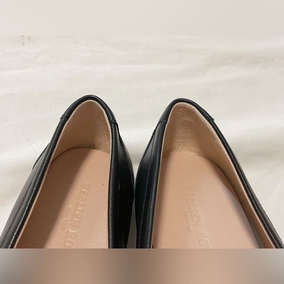 Kidskin Leather Loafers with Metal Branded Chain Accessory - Picture 9 of 12